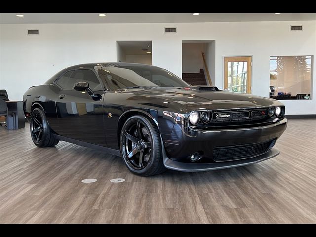 2017 Dodge Challenger 392 Hemi Scat Pack Shaker