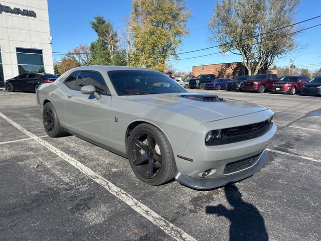 2017 Dodge Challenger 392 Hemi Scat Pack Shaker