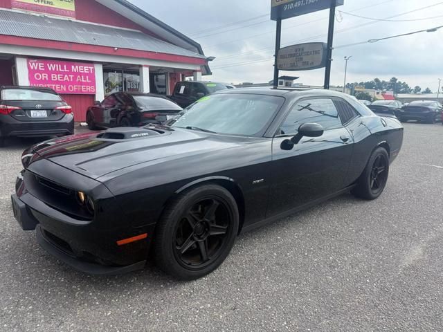 2017 Dodge Challenger R/T Shaker