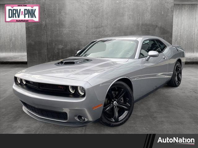 2017 Dodge Challenger R/T Shaker