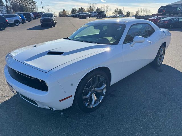 2017 Dodge Challenger SXT Plus