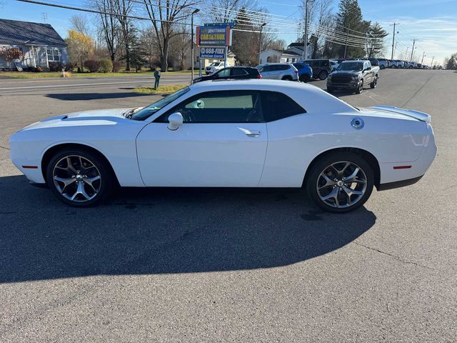 2017 Dodge Challenger SXT Plus