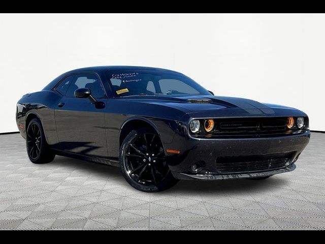 2017 Dodge Challenger SXT