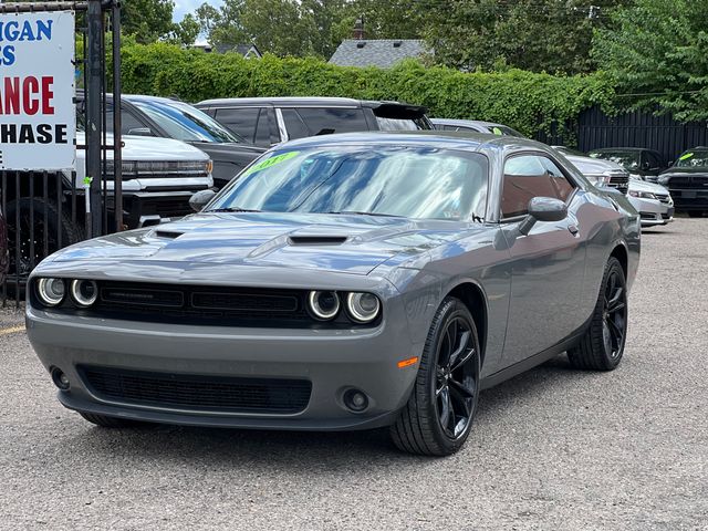 2017 Dodge Challenger SXT Plus