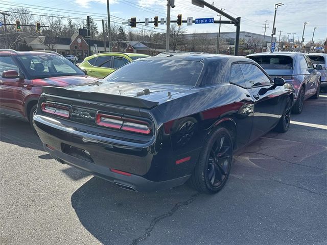 2017 Dodge Challenger SXT