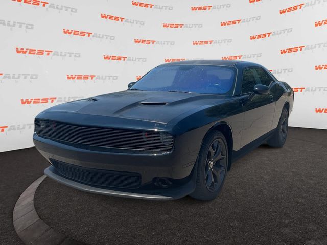 2017 Dodge Challenger SXT