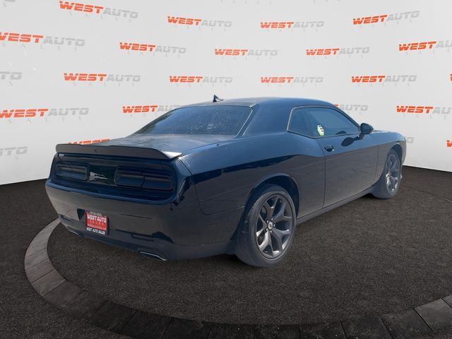 2017 Dodge Challenger SXT