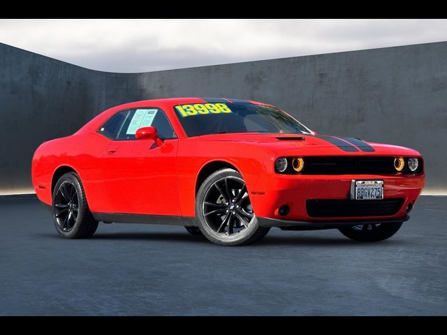 2017 Dodge Challenger SXT Plus