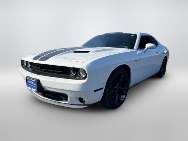 2017 Dodge Challenger SXT Plus