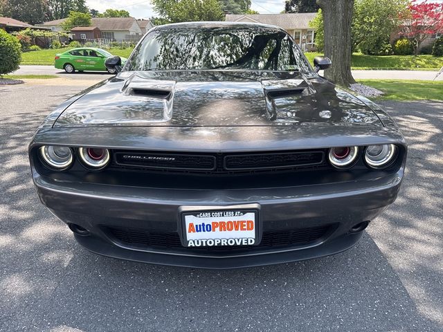 2017 Dodge Challenger SXT