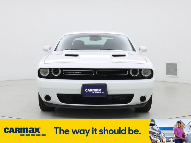 2017 Dodge Challenger SXT