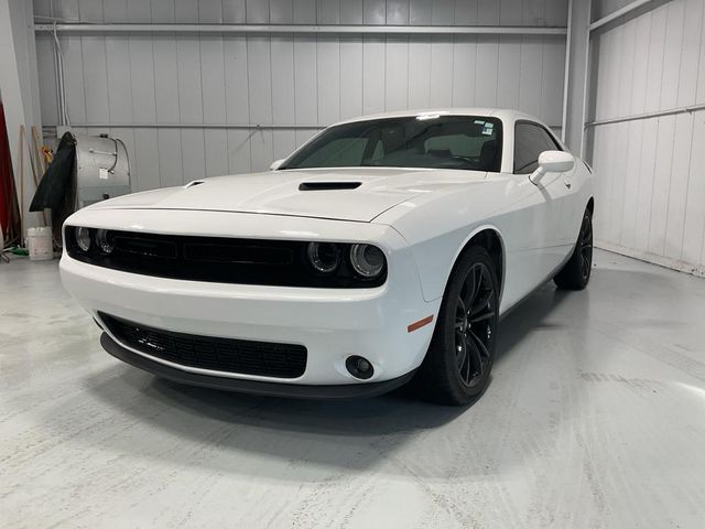 2017 Dodge Challenger SXT Plus