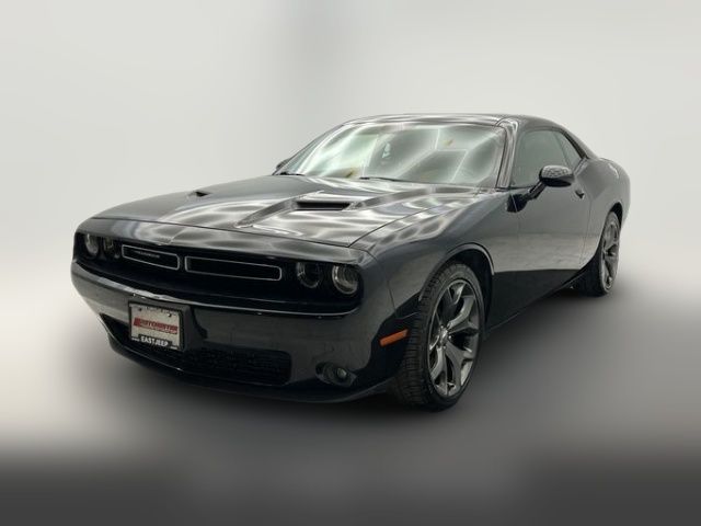 2017 Dodge Challenger SXT Plus