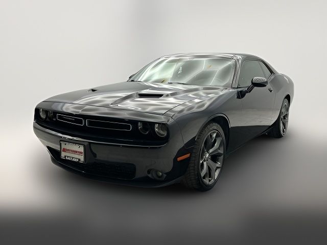 2017 Dodge Challenger SXT Plus