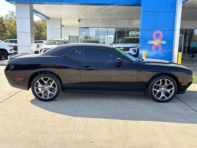 2017 Dodge Challenger SXT