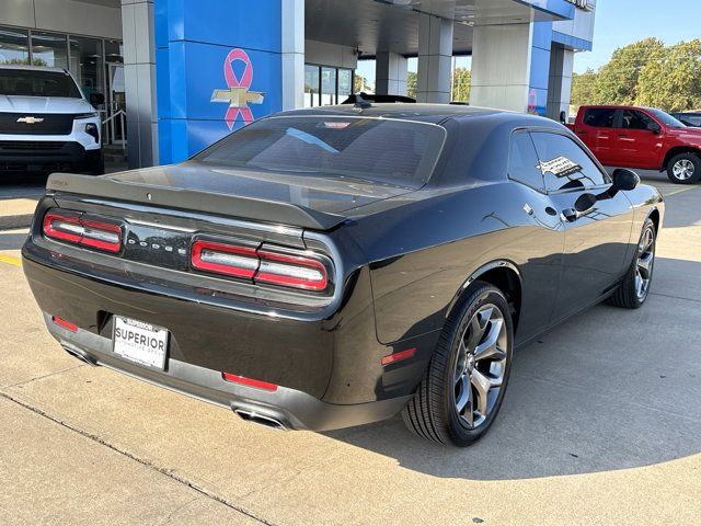 2017 Dodge Challenger SXT