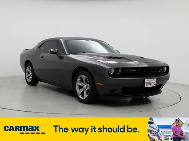 2017 Dodge Challenger SXT