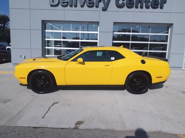 2017 Dodge Challenger SXT Plus