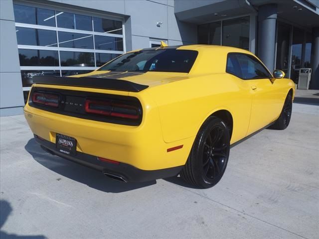 2017 Dodge Challenger SXT Plus