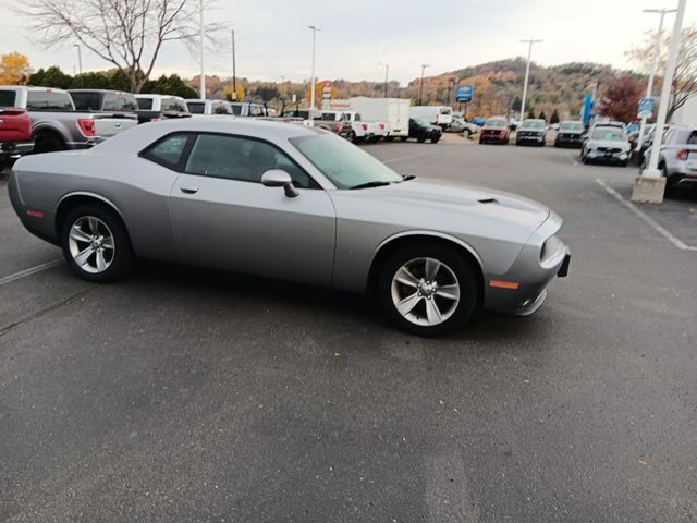 2017 Dodge Challenger SXT