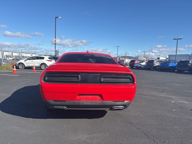 2017 Dodge Challenger SXT Plus