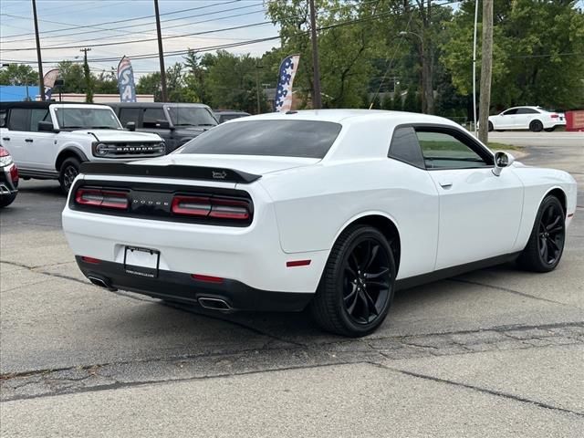 2017 Dodge Challenger SXT