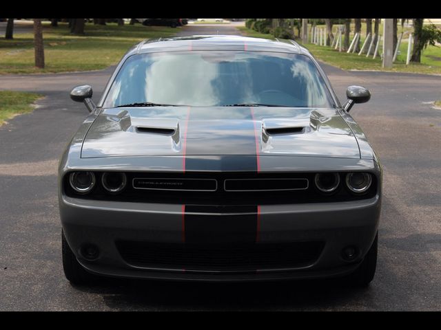 2017 Dodge Challenger SXT Plus