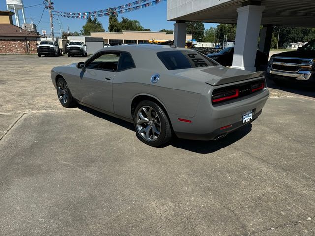 2017 Dodge Challenger SXT Plus