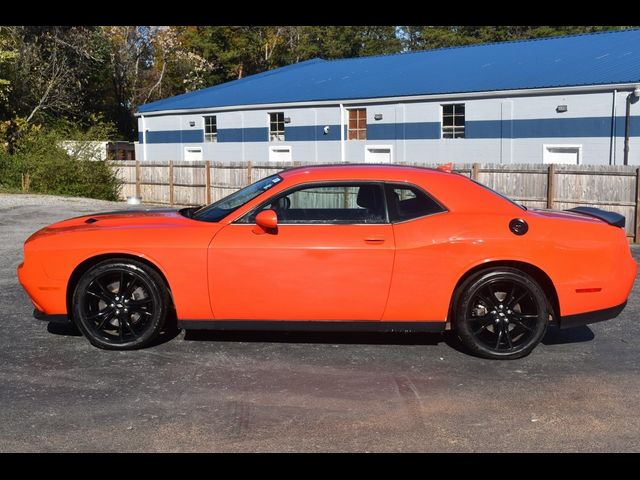 2017 Dodge Challenger SXT Plus