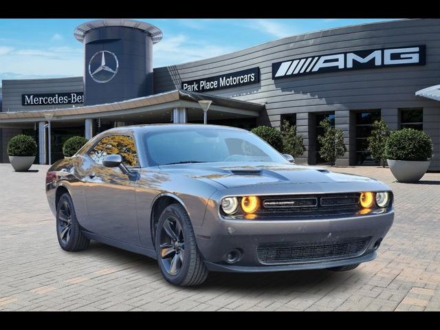 2017 Dodge Challenger SXT