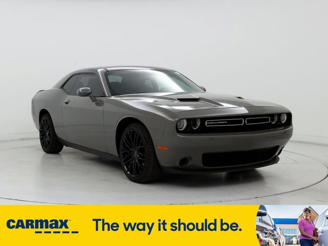 2017 Dodge Challenger SXT