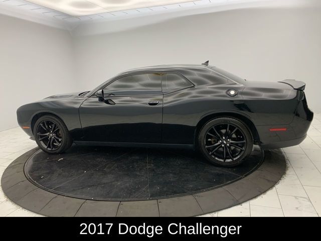 2017 Dodge Challenger SXT Plus