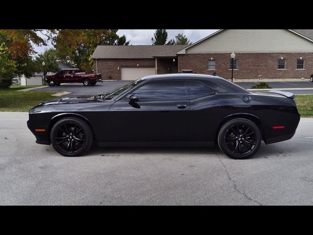 2017 Dodge Challenger SXT Plus