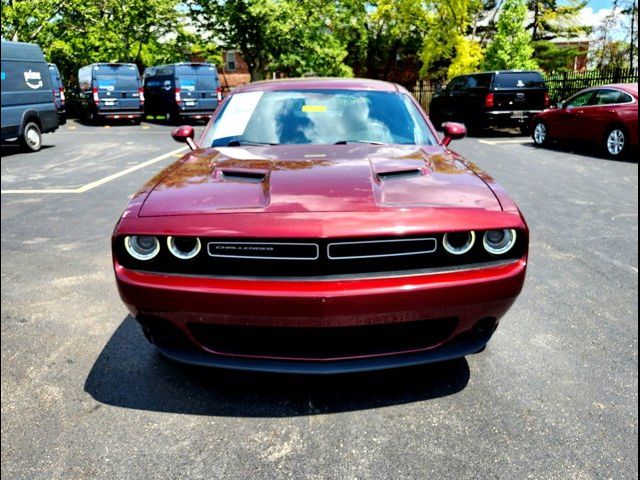 2017 Dodge Challenger SXT