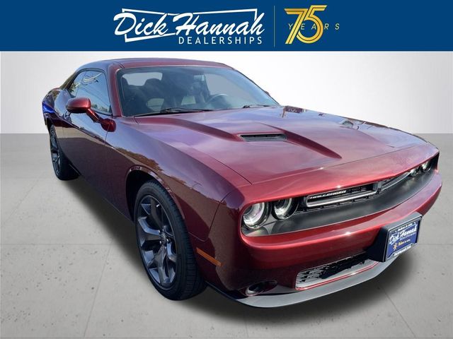 2017 Dodge Challenger SXT Plus