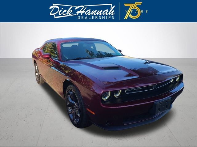 2017 Dodge Challenger SXT Plus