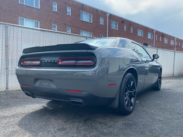 2017 Dodge Challenger SXT