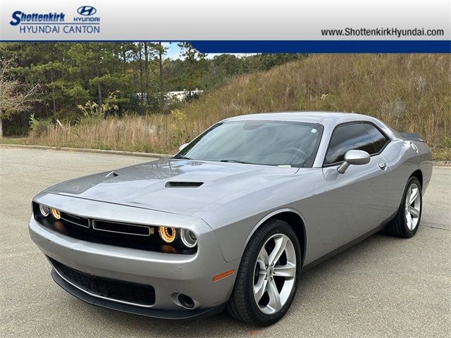 2017 Dodge Challenger SXT