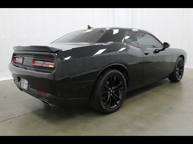 2017 Dodge Challenger SXT Plus