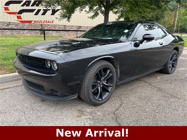 2017 Dodge Challenger SXT Plus