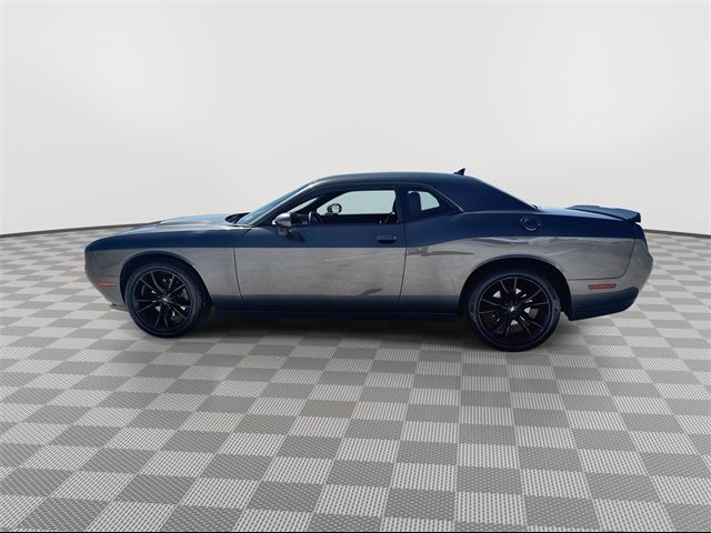 2017 Dodge Challenger SXT Plus