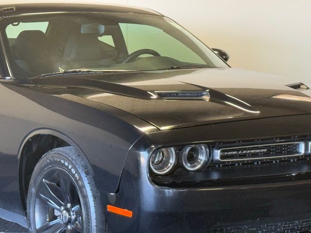 2017 Dodge Challenger SXT