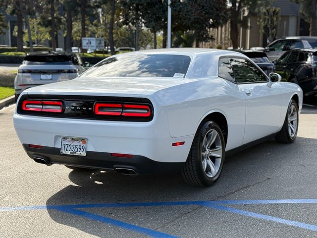 2017 Dodge Challenger SXT