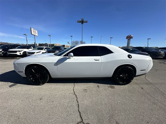 2017 Dodge Challenger SXT Plus