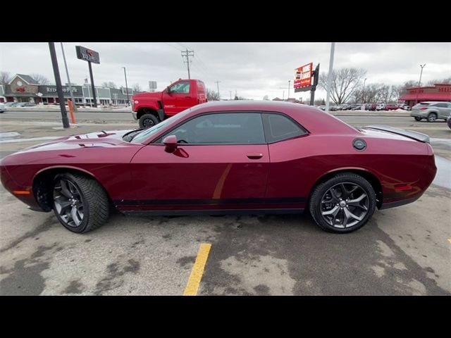 2017 Dodge Challenger SXT