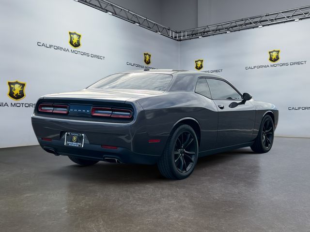 2017 Dodge Challenger SXT