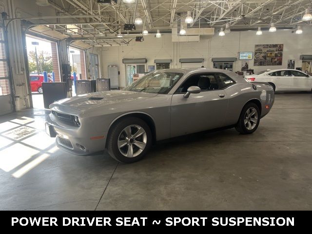 2017 Dodge Challenger SXT