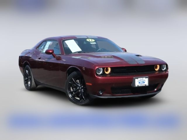 2017 Dodge Challenger SXT Plus