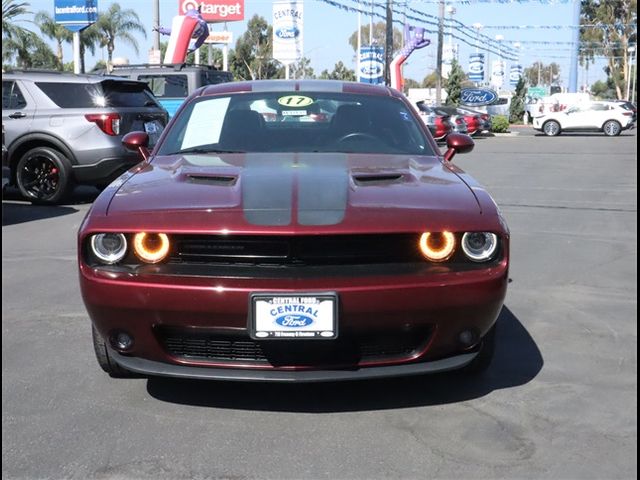 2017 Dodge Challenger SXT Plus