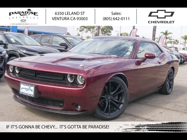 2017 Dodge Challenger SXT Plus